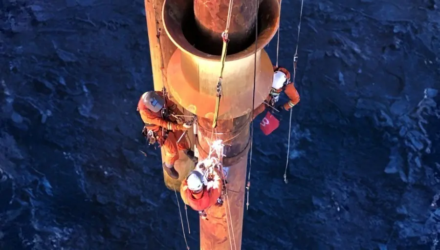 Decommissioning of Deep Panuke Production Platform image